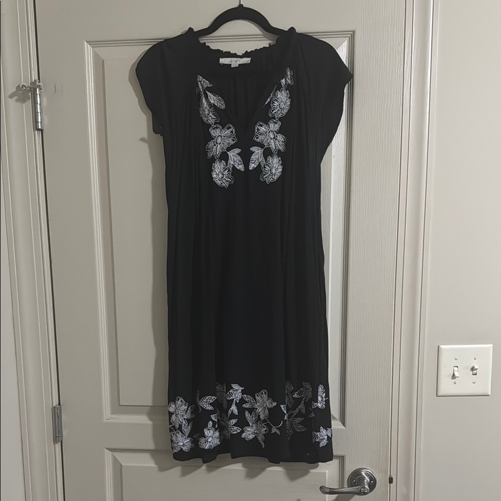 Elegant Black Dress with White Floral Embroidery